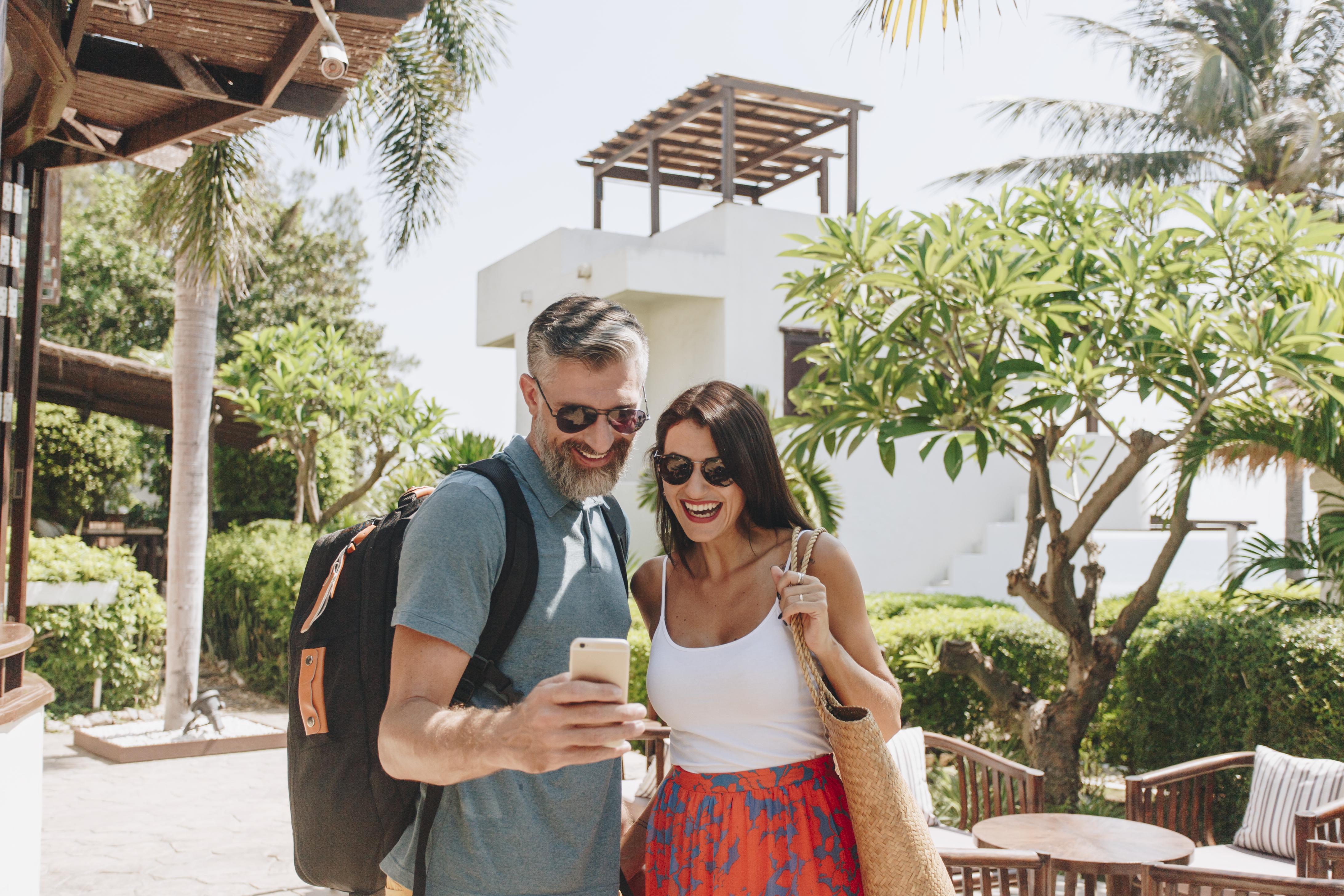 PLANNING A ROMANTIC GETAWAY FOR TWO – ON A BUDGET