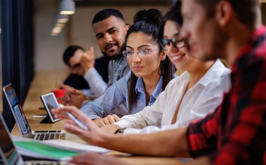 Scholars’ Program Aims to Close America’s Tech Talent Gap 