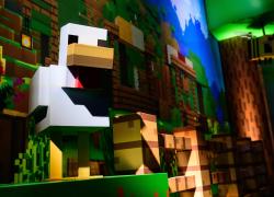 “MINECRAFT EXPERIENCE: VILLAGER RESCUE” REVEALS EXCLUSIVE IN-GAME CAPE FOR ALL ATTENDEES