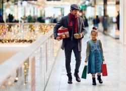 Shoppers Embrace the Holiday Season with Cautious Optimism